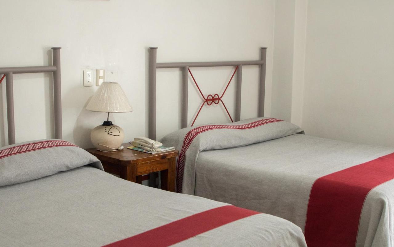 Hotel Posada El Cid Oaxaca Bagian luar foto